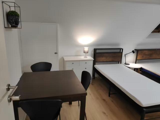 Zu Vermieten 1 Schlafzimmer Wohnung Horn Horn DS97605284