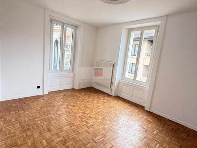Zu vermieten – 2,5 Zimmer Wohnung im Zentrum von Vallorbe renoviert