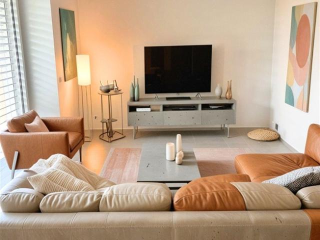 Zu vermieten – 4,5 Zimmer Wohnung mit Terrasse und Veranda in Nyon