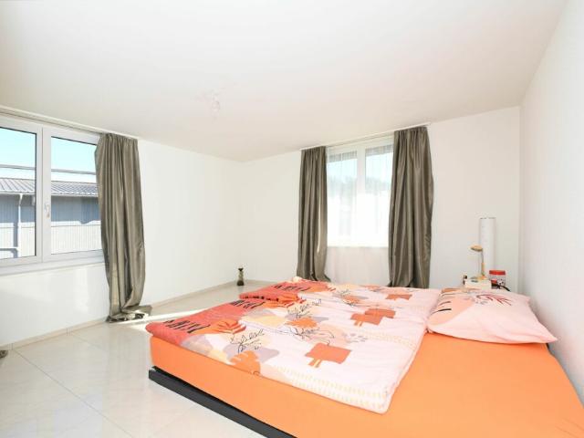 zu vermieten 4 Zi Wohnung mit Essküche OG