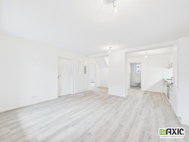 Zu vermieten: Appart. 3.5 Zimmerwohnung komplett renoviert in einem kleinen Gebäude