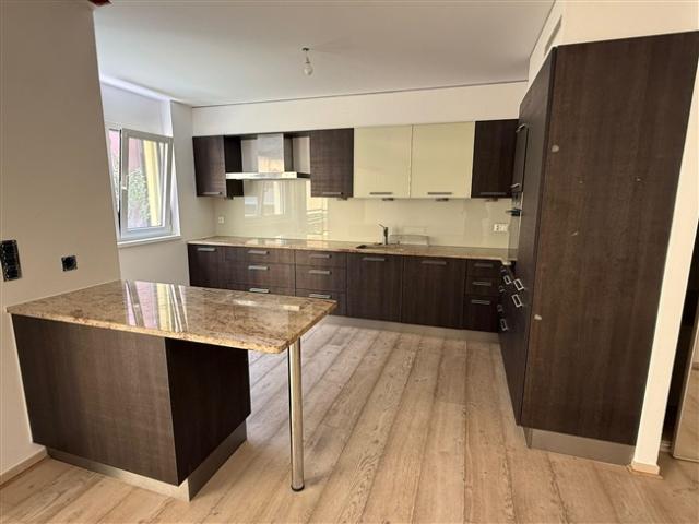Zu vermieten – Geräumige 3,5 Zimmer Wohnung von 100 m²