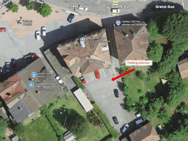ZU VERMIETEN Parkplatz im Freien