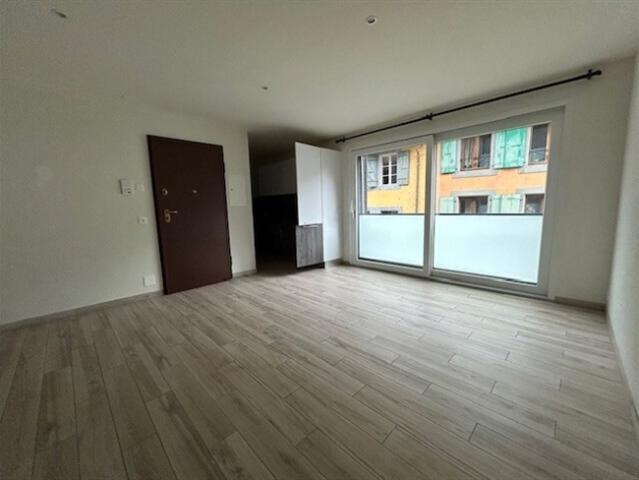 ZU VERMIETEN WOHNUNG MOUDON