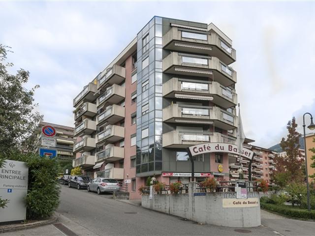 ZU VERMIETEN Tiefgaragenstellplatz