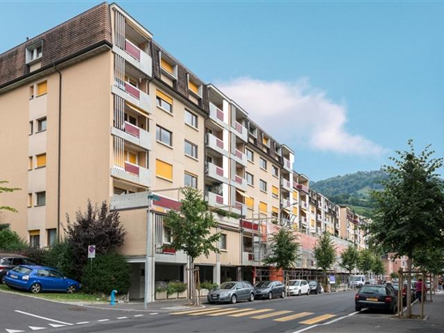 ZU VERMIETEN Tiefgaragenstellplatz