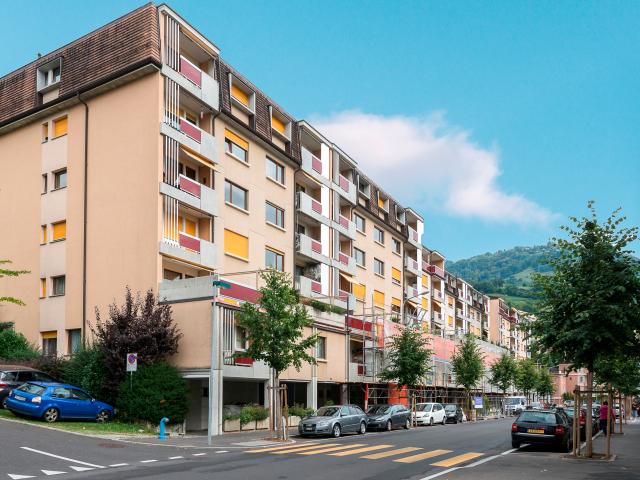 ZU VERMIETEN Tiefgaragenstellplatz