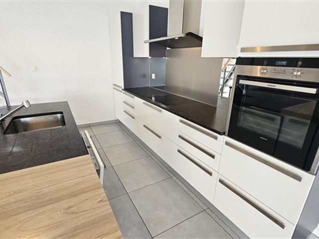 Zu mieten in Courroux eine prächtige 4,5 Zimmer Wohnung mit Terrasse