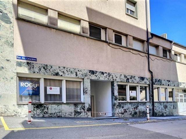 ZU MIETEN – Modulare Gewerbeflächen von 90 m² – Sierre Centre