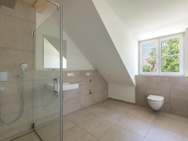 Zum Erstbezug: 3 Zimmer Wohnung mit sonniger Süd Loggia