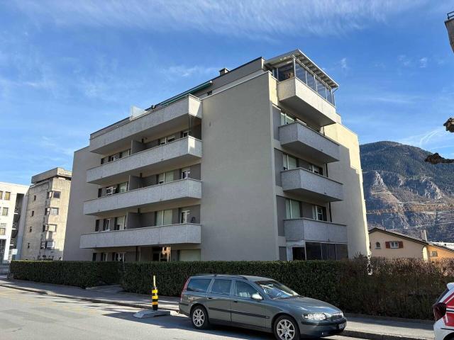 Zum Verkauf helles 4.5 Zimmer Apartment in Sierre