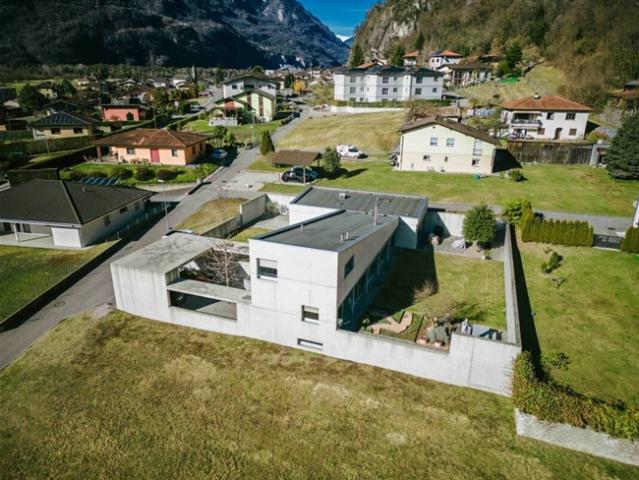 ZUM VERKAUF IN CRESCIANO – MODERNE UND GERÄUMIGE 5,5 ZIMMER VILLA IN EINER RUHIGEN GEGEND