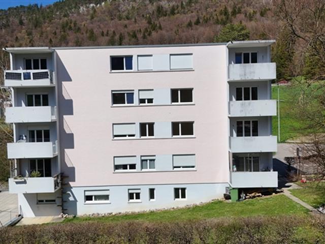 Zum Verkauf in Moutier Investitionsimmobilie 9 Wohnungen