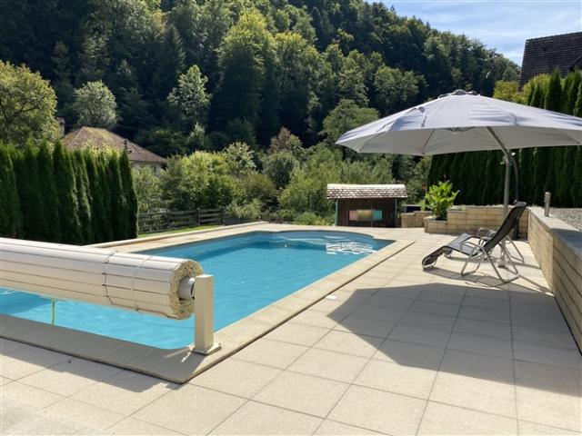 Zum Verkauf in Roches bezauberndes renoviertes 3,5 Zimmer Haus