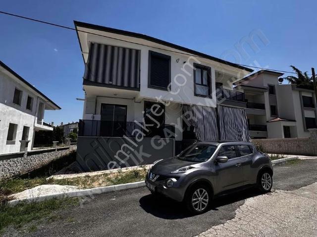 Zümrüt Evlerde 3+1 Müstakil Tadında Daire