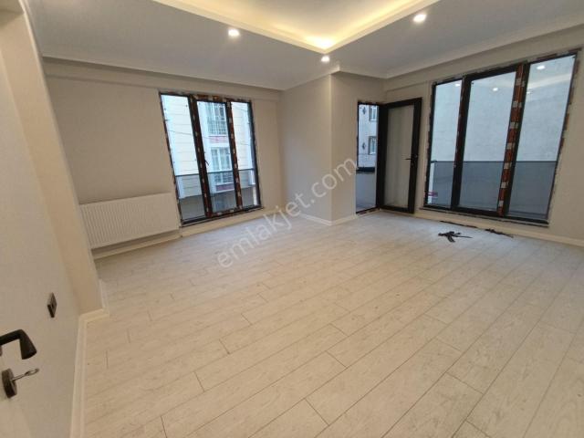 Zübeyde Hanım Mah.de Hakanlar İnşaattan Satılık 100m2 2+1 Daire