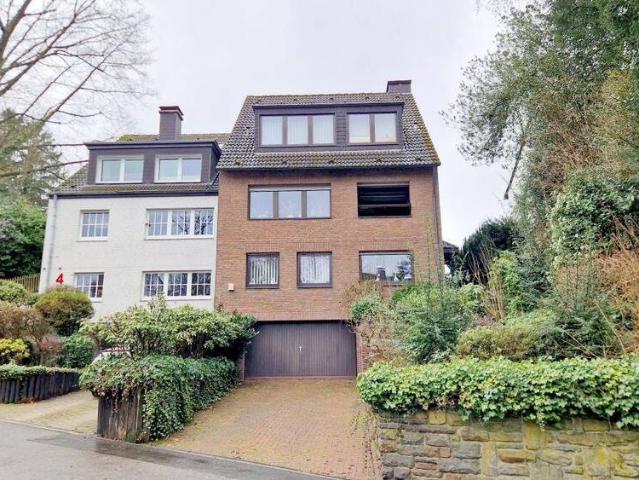Zuhause mit Charakter, Kamin & Sauna großzügiges Familienhaus mit Garten und Doppelgarage