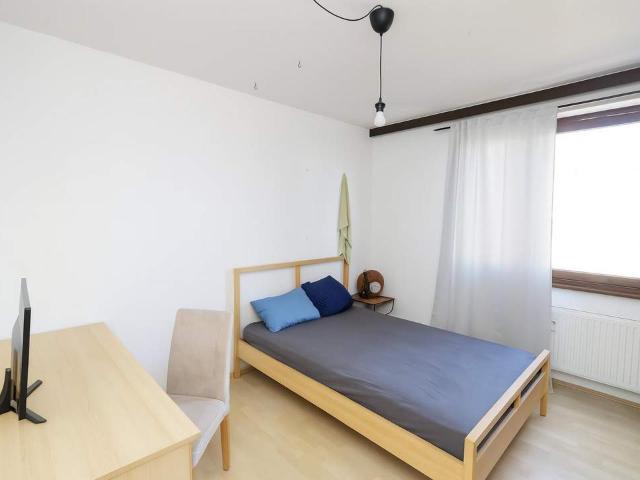 Zuhause für Groß & Klein – Familienfreundliche 5 Zimmer Wohnung mit Loggia in Toplage