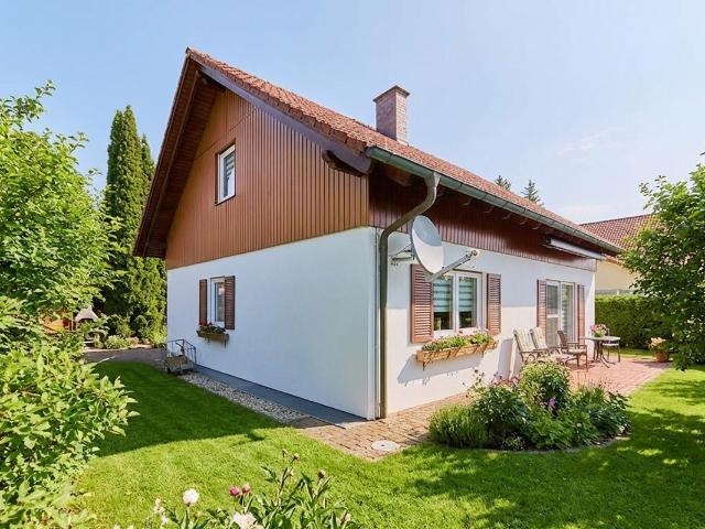 Zuhause sein beginnt hier – gepflegtes Einfamilienhaus in einer Oase der Ruhe
