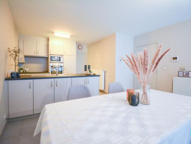 Zuidgericht tweeslaapkamer appartement te Izegem