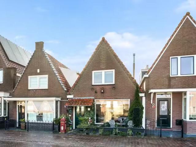 Zuideinde 111 Volendam