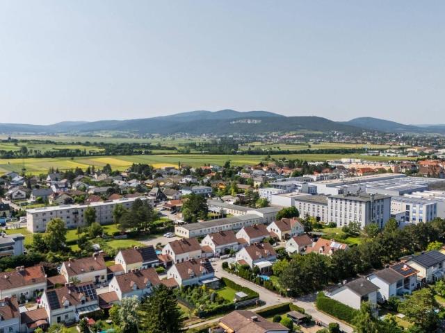 ZUR MIETE! Erstbezug Reihenhaus in Kottingbrunn mit Garten & Terrasse