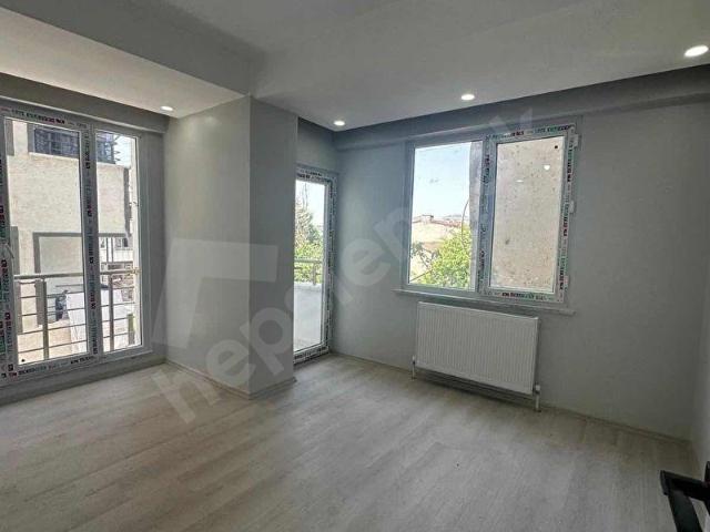 ZYT GYM'DEN ALTINŞEHİR CADDE ÜZERİ 2+1 DAİRE