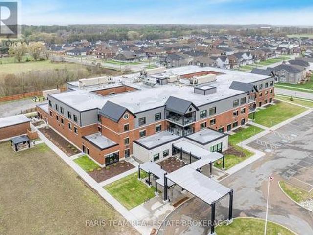 A3 301 Junction Road, Clearview, ON, L0M 1S0 investment for lease | Listing ID S13035 | Royal LePage