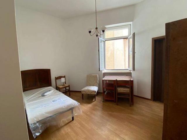 A000171 STANZA SINGOLA PER STUDENTI CENTRO STORICO
