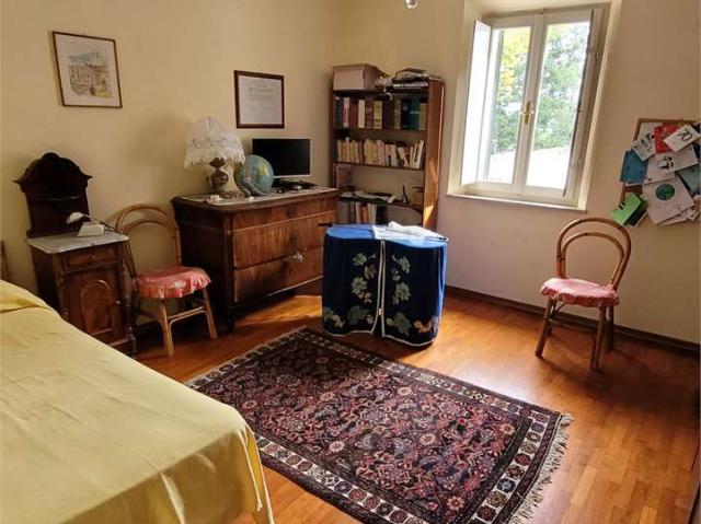 A000635 APPARTAMENTO IN VILLA