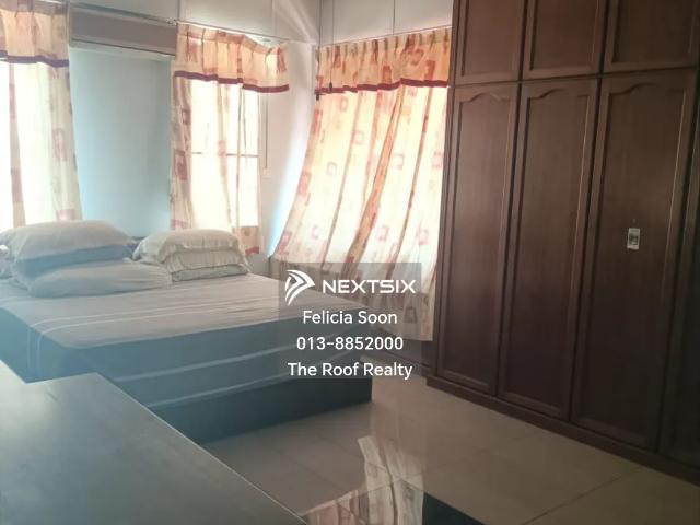 A1: RM 1,550,000.00 A2: RM 1,500,000.00 Monthly Rental Income A1: G/F: RM 4,000.00 1st: RM 1,600.00 2nd: RM 800.00 Total: RM 6,400.00