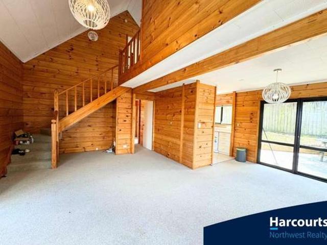 A/6 Cambric Place, Botany Downs, Manukau City