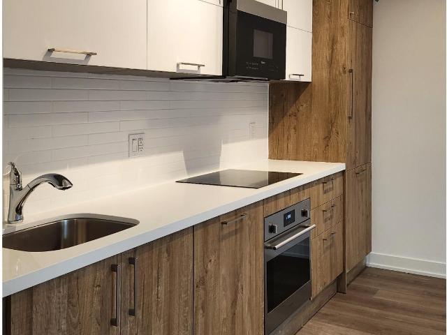A905 8 Birchmonunt Road, Unionville | 2Beds/2Bath, Condo, $2,800/mo | Condos. Ca