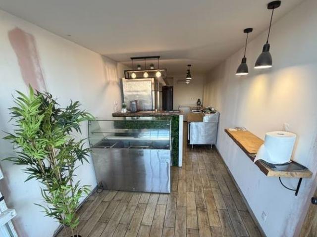 A MACON EN BOURGOGNE A VENDRE LABORATOIRE PATISSERIE AVEC LOCAL
