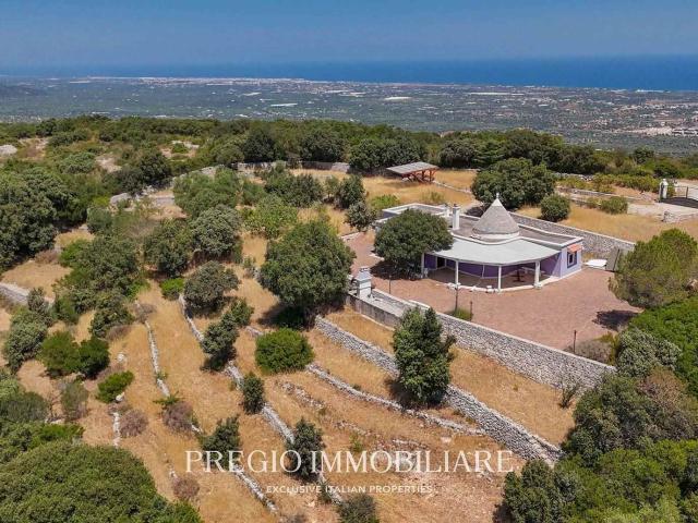 A moderata distanza dal centro cittadino e dalle spiagge di. 95m² Monopoli