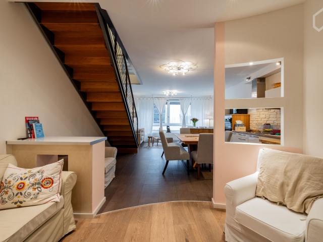 A modern spacious apartment in the heart of Berlin: surrounded by Brandenburger Tor, Museumsinsel, Unter den Linden and Gendarmenmarkt