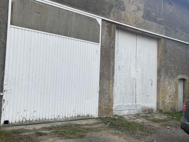 À Montigny Sur Chiers, local hangar à louer 800€