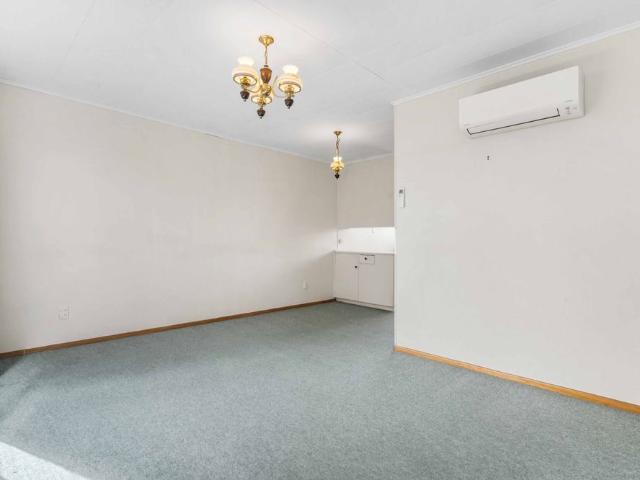 A Mount Roskill Gem