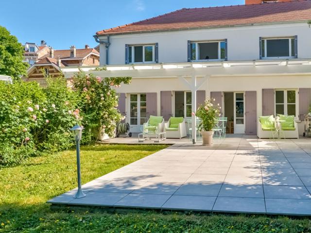 A NE PAS MANQUER MAISON DE VILLE
