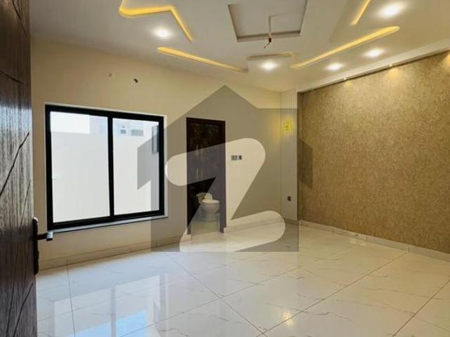 A Near to Park House Of 5 Marla In Buch Villas Phase 2 Manik Block