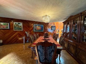 PRECIO A NEGOCIAR! Casa en Venta Lomas de Guadalupe