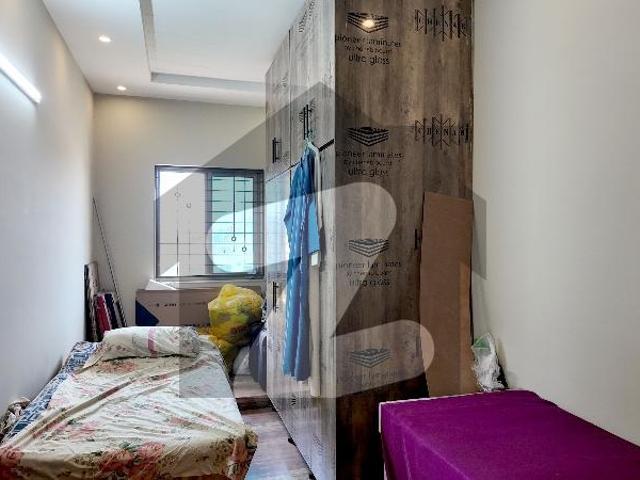 A On Excellent Location House Of 1 Kanal In Rs. 60000 AWT Phase 2