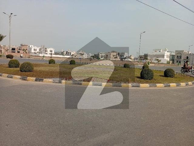A On Excellent Location Residential Plot Of 5 Marla In Royal Palm City Block F