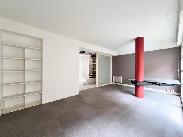A Avignon intra muros Bureaux / Appartement 3 pièces 100 m2
