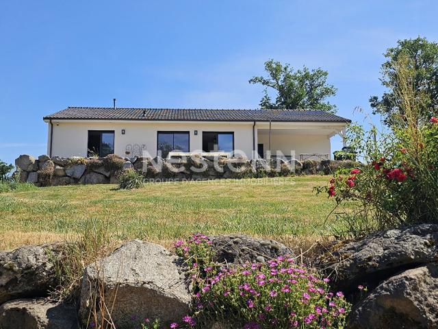 A Ayrens, 25 min d'Aurillac, à vendre Maison de plain pied d. 127m² Ayrens