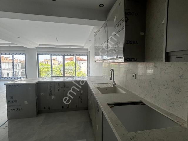 Ağabey Gayrimenkul Den Cumhuriyet Mahallesinde Satılık Dubleks Daire