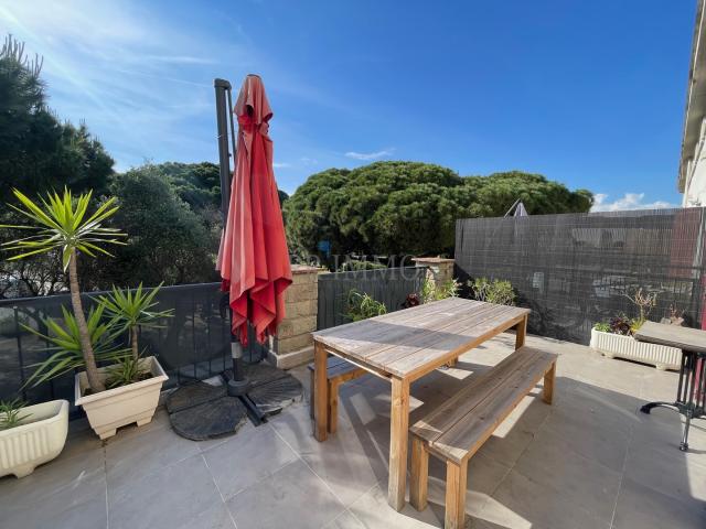 À acheter à Fréjus: appartement terrasse avec AGENCE INTRAMUROS