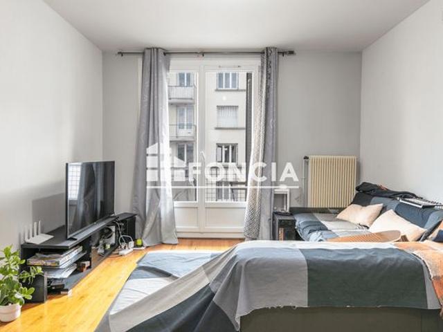 À ACHETER GRENOBLE 38100 T3 53 m² Carrez + CAVE + BALCON
