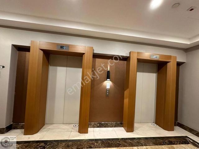 Ağaoğlu Maslak 1453 Sitesinde 1+0 Kiralık Daire *boş Cadde Manzaralı