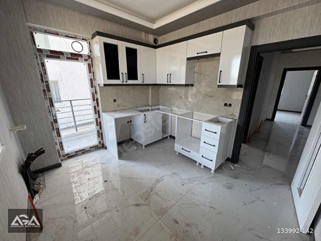 AĞAOĞULLARINDANYEŞİLTEPE'de 3+1 CADDE YANI SIFIR DAİRE